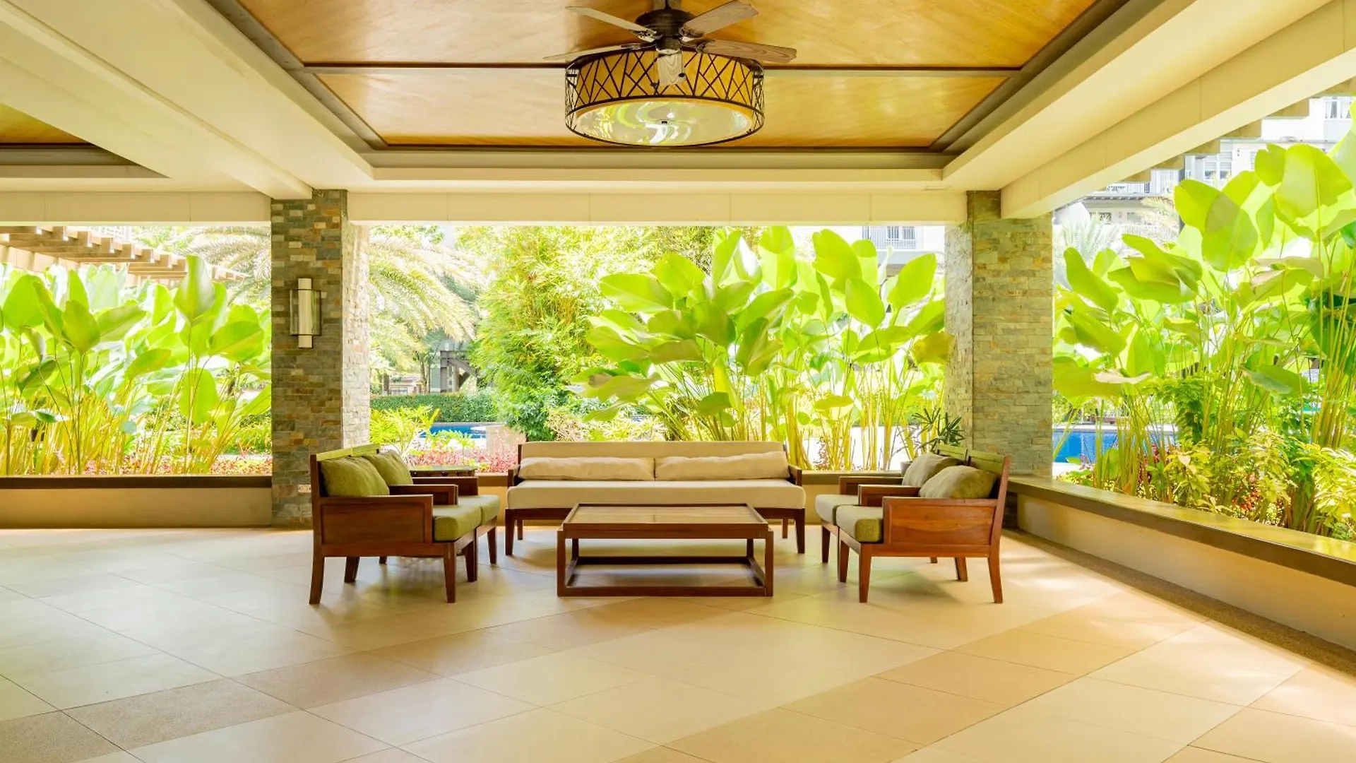 Verdon Parc L Chic Tropical 2Br L Resort Type Condominium L Close To Sm City Ecoland L Managed By Bleuspace Davao City 필리핀