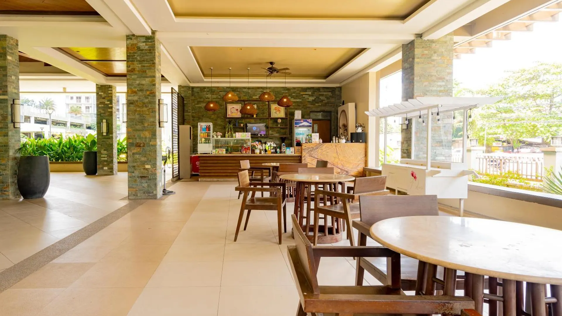 아파트 Verdon Parc L Chic Tropical 2Br L Resort Type Condominium L Close To Sm City Ecoland L Managed By Bleuspace Davao City