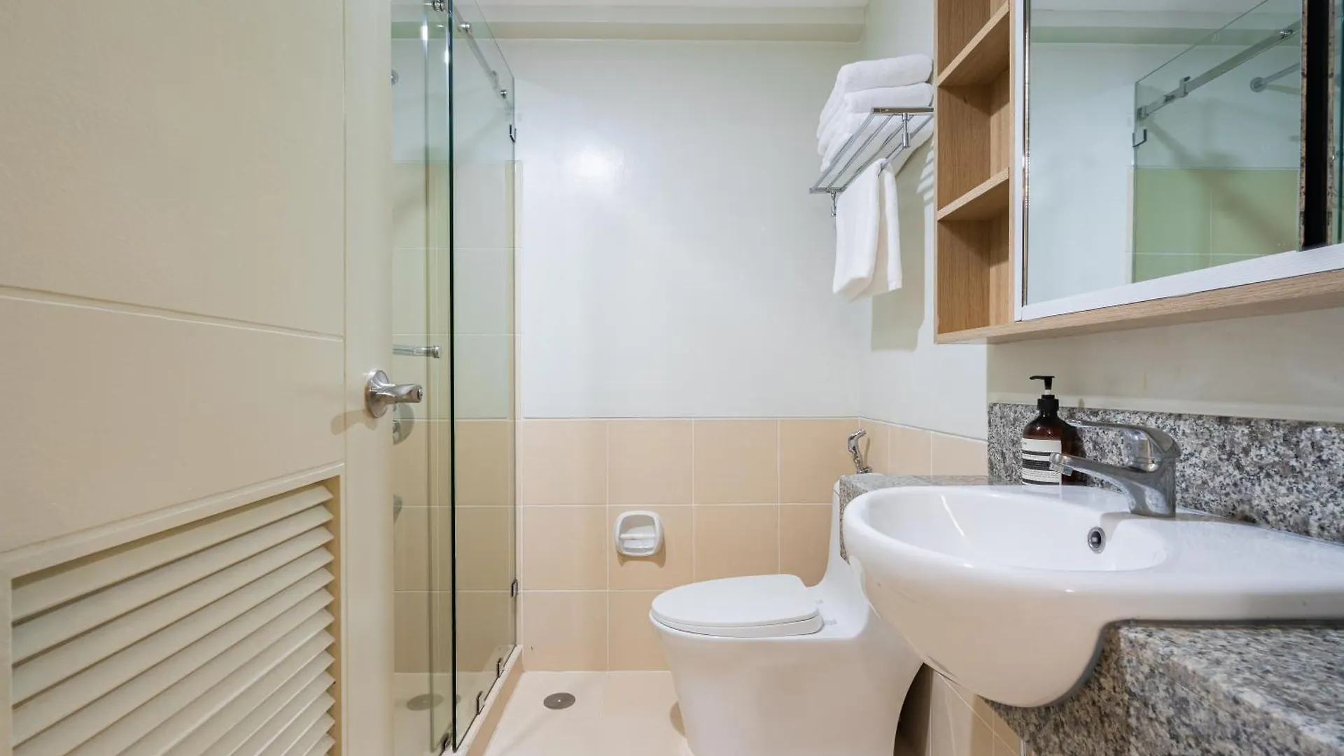 아파트 Verdon Parc L Chic Tropical 2Br L Resort Type Condominium L Close To Sm City Ecoland L Managed By Bleuspace Davao City