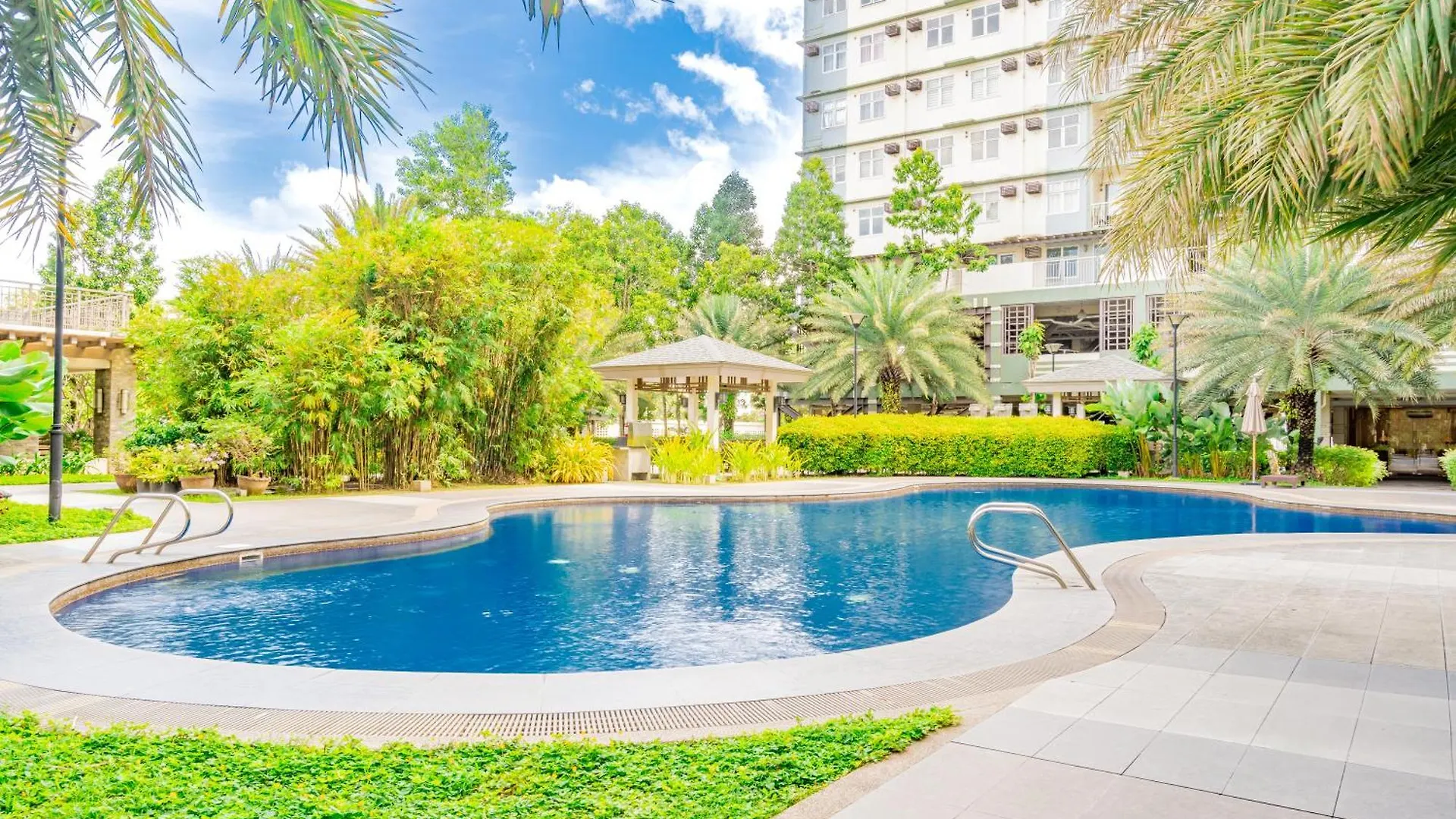 Verdon Parc L Chic Tropical 2Br L Resort Type Condominium L Close To Sm City Ecoland L Managed By Bleuspace Davao City
